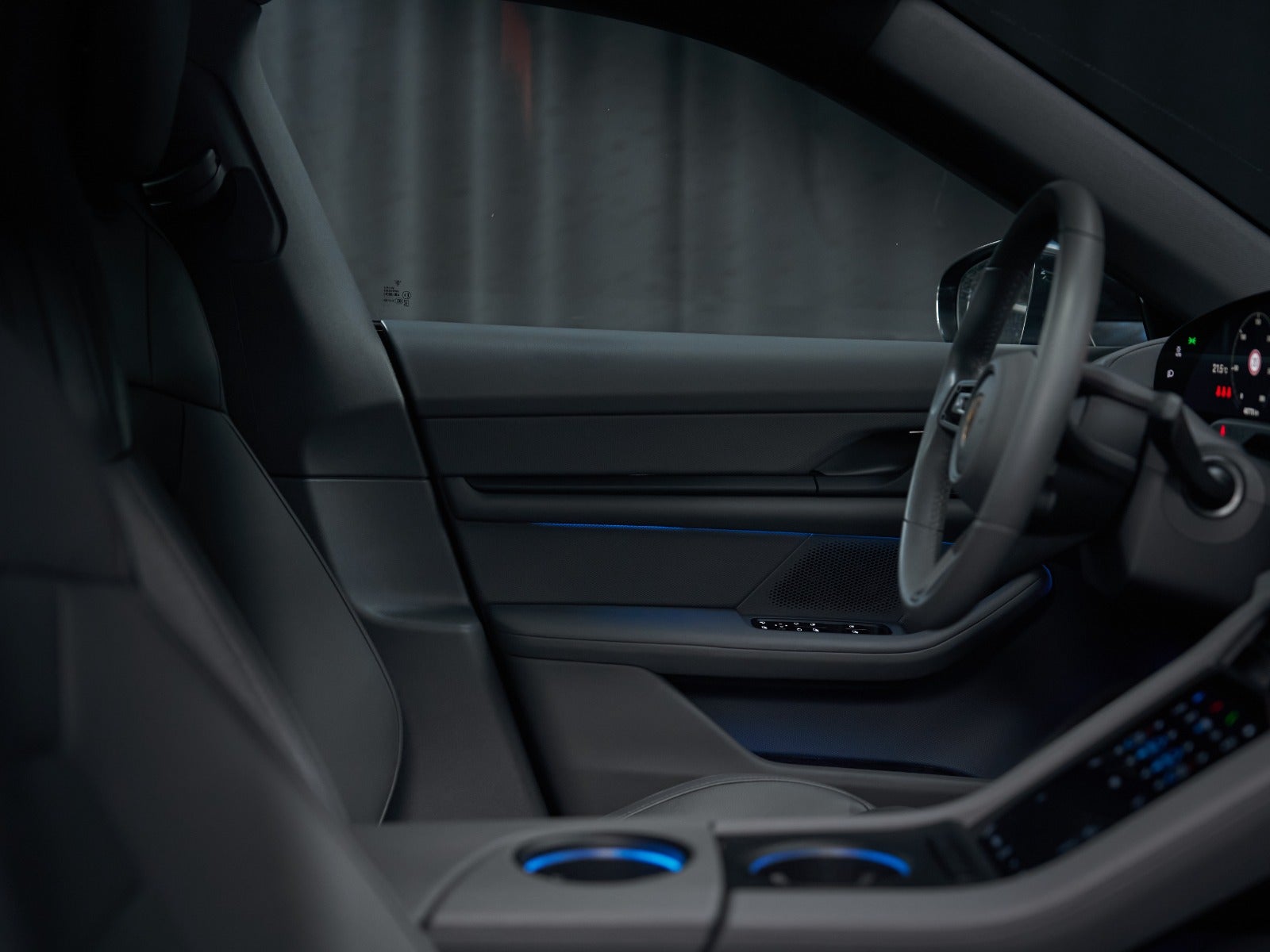 Gallery image 16 of 18