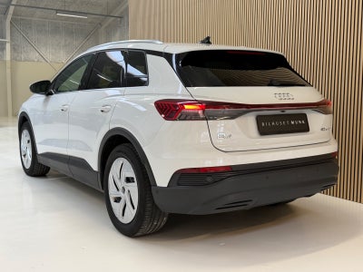 Audi Q4 e-tron Attitude
