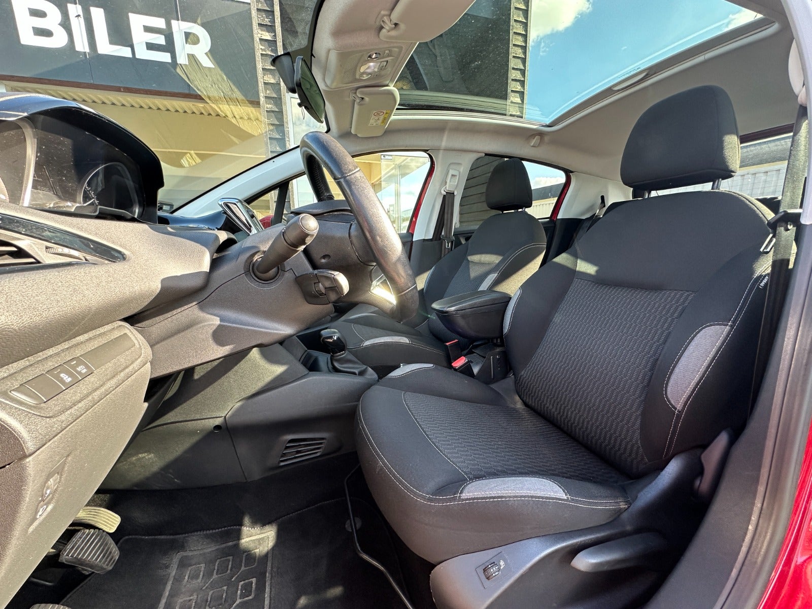 Billede af Peugeot 208 1,6 BlueHDi 100 Allure