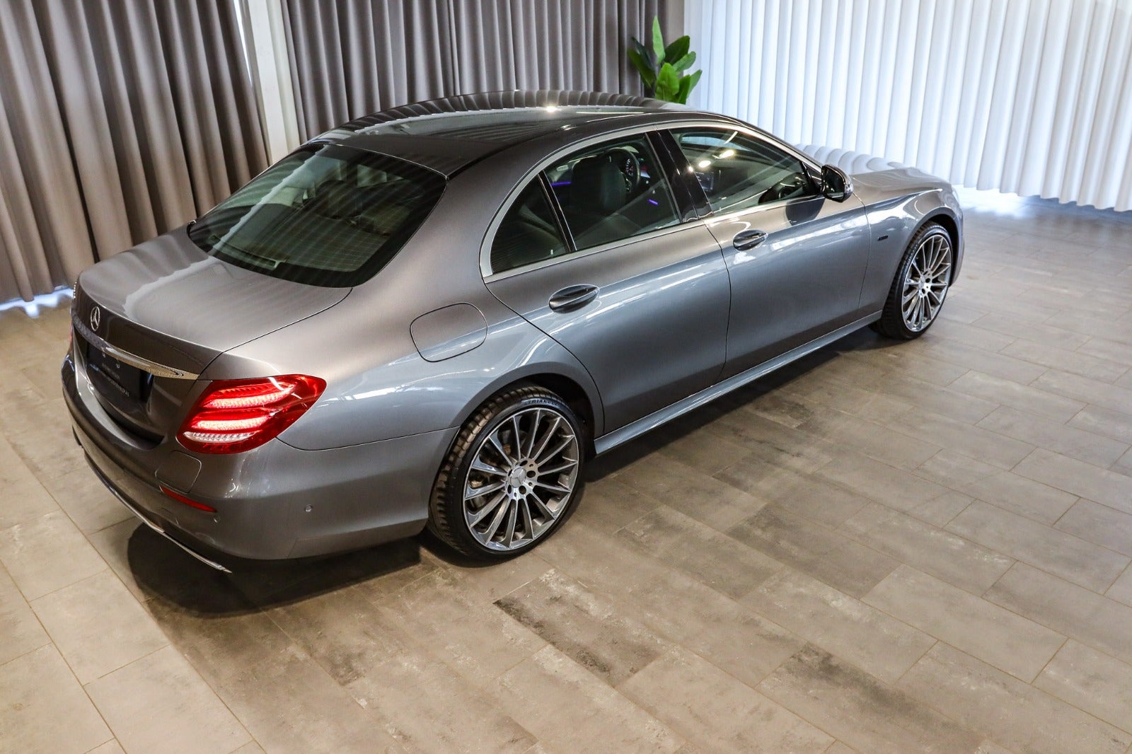 Billede af Mercedes E300 de 2,0 AMG Line aut.