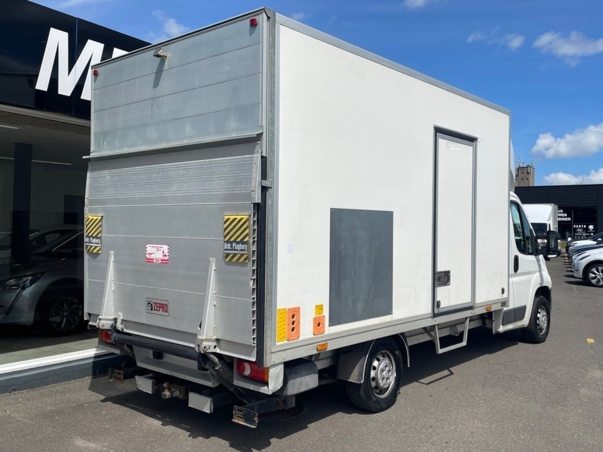 Billede af Peugeot Boxer 335 2,2 HDi 130 Alukasse m/lift