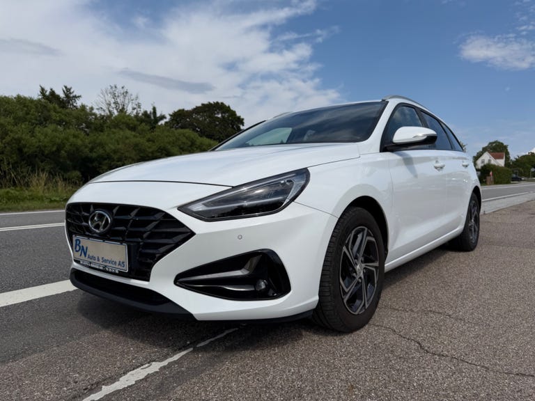 Hyundai i30 T-GDi Essential stc. DCT