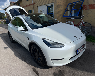 Tesla Model Y  Performance AWD 5d