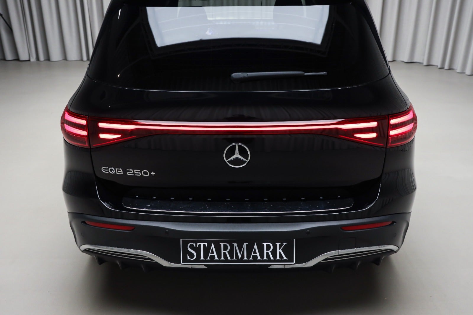 Mercedes-Benz EQB 250+