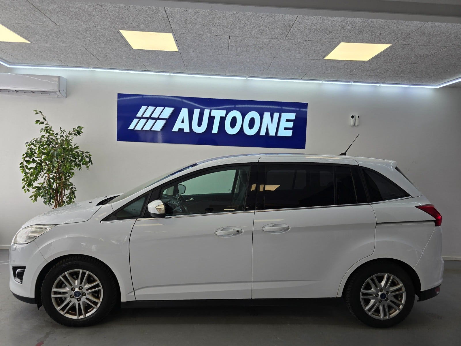 Billede af Ford Grand C-MAX 2,0 TDCi 140 Titanium aut.