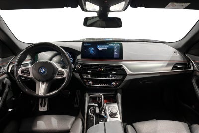 BMW 530e Touring M-Sport aut.