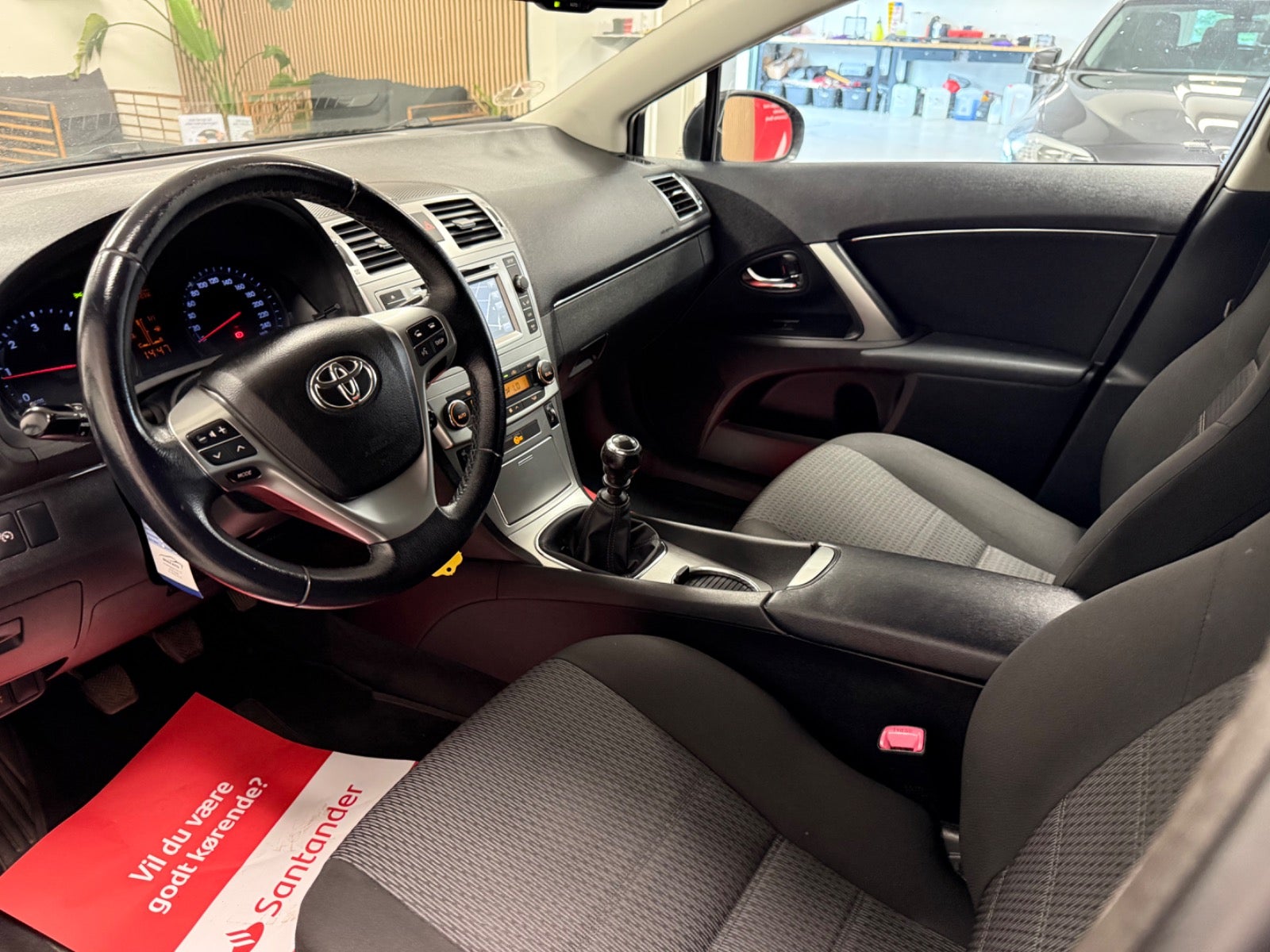 Billede af Toyota Avensis 2,0 D-4D T2 Touch stc.