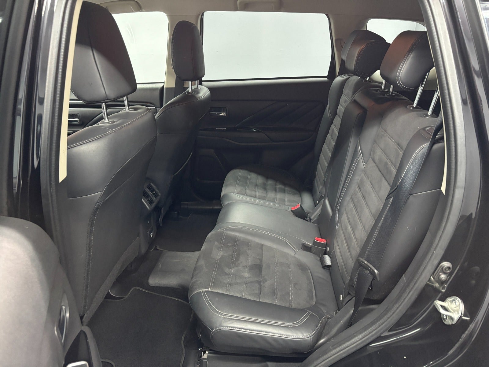 Billede af Mitsubishi Outlander 2,4 PHEV Intense CVT 4WD