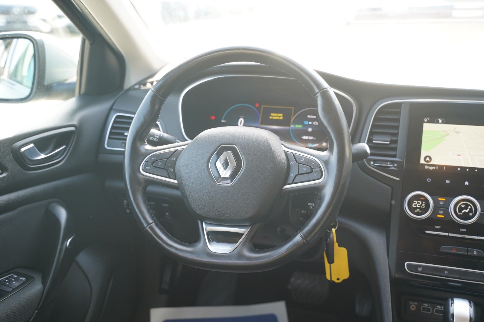 Billede af Renault Megane IV 1,6 E-Tech Zen Sport Tourer