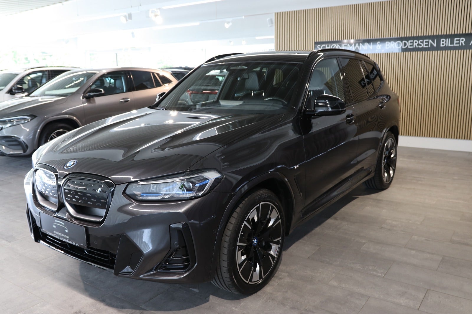 Billede af BMW iX3  Charged Plus M-Sport