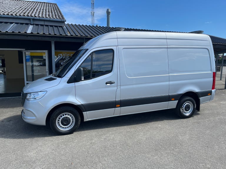 Mercedes Sprinter 316 CDi A2 Kassevogn aut. RWD