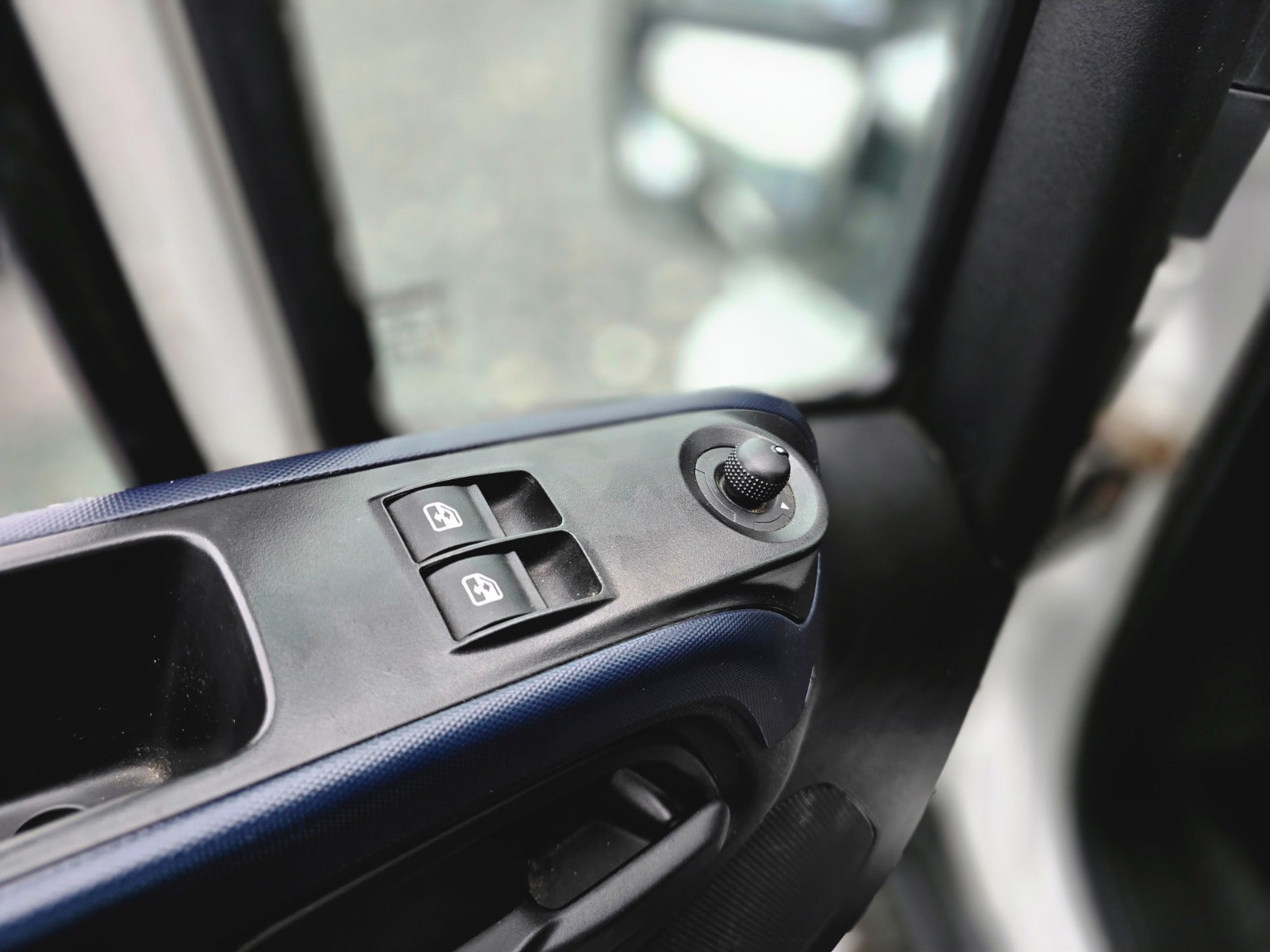Billede af Iveco Daily 3,0 35S18 Alukasse m/lift AG8