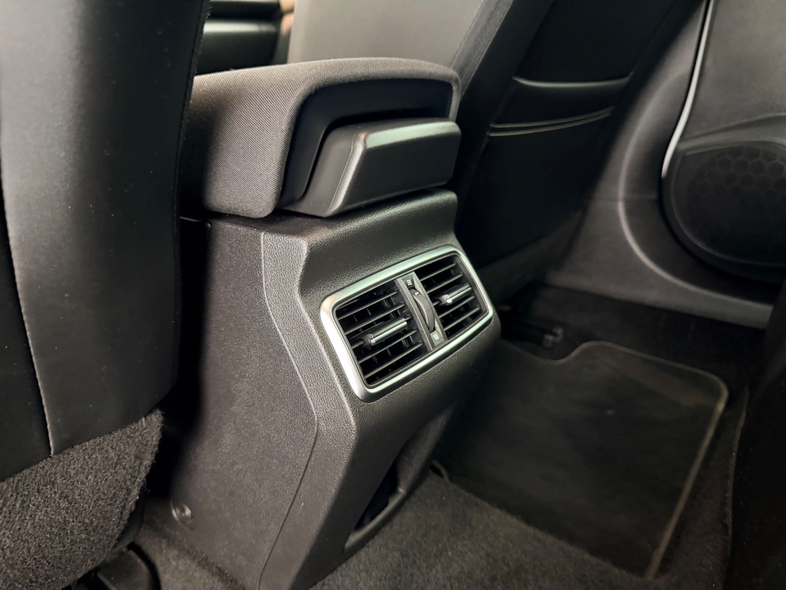 Billede af Renault Megane IV 1,2 TCe 100 Zen Sport Tourer
