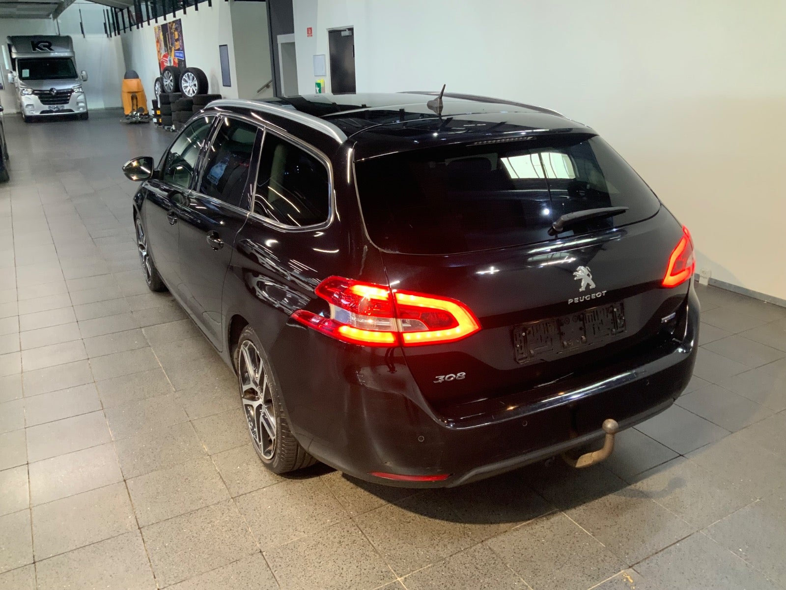 Peugeot 308 (5/8)