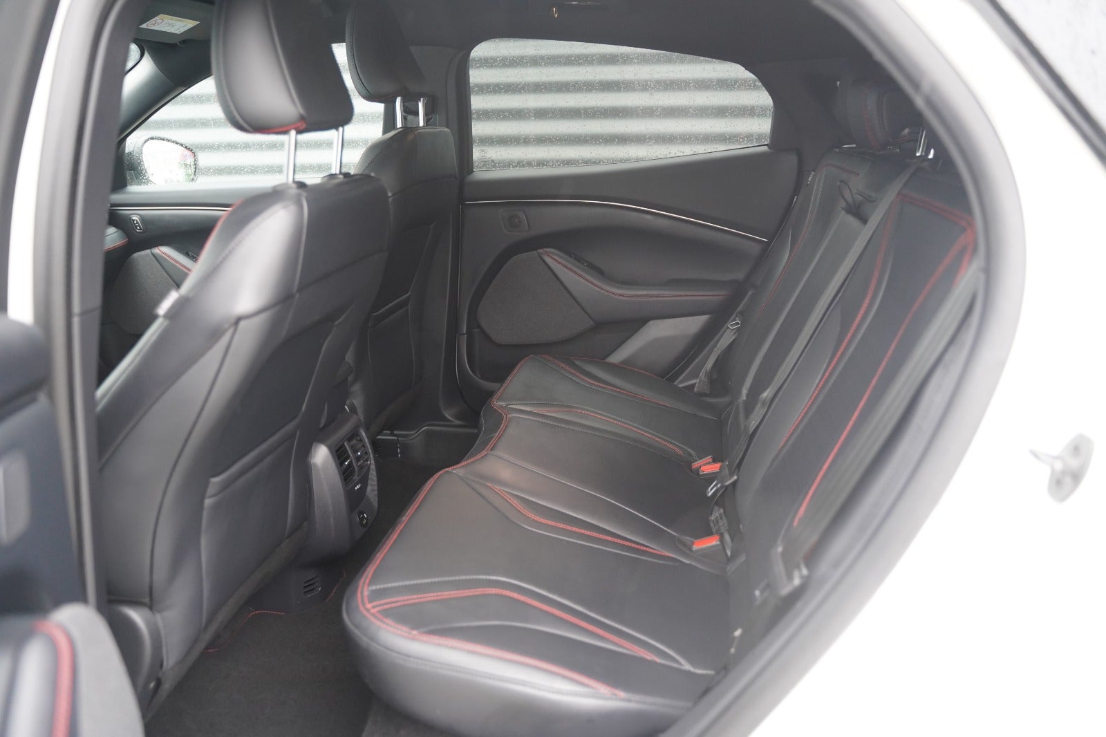 Billede af Ford Mustang Mach-E 98 Premium Extended Range