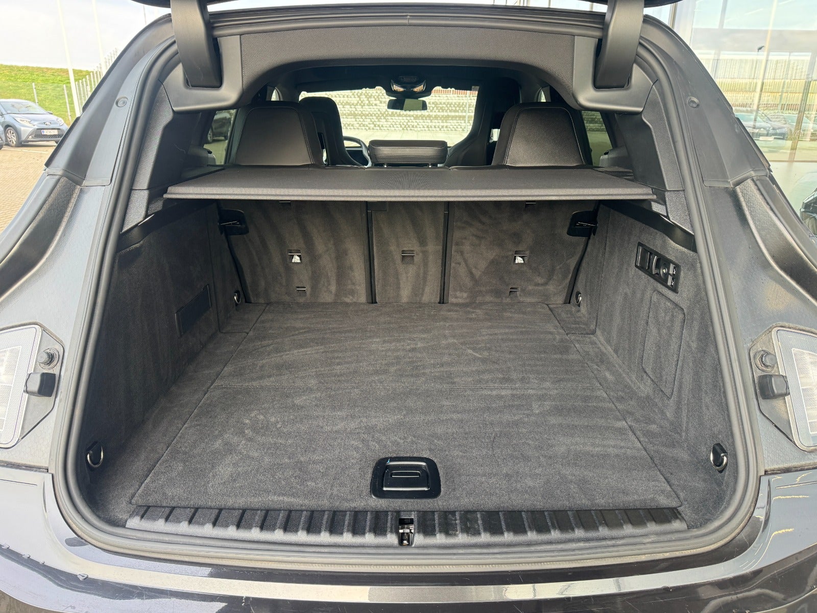 BMW iX xDrive50 Supercharged 5d - 6