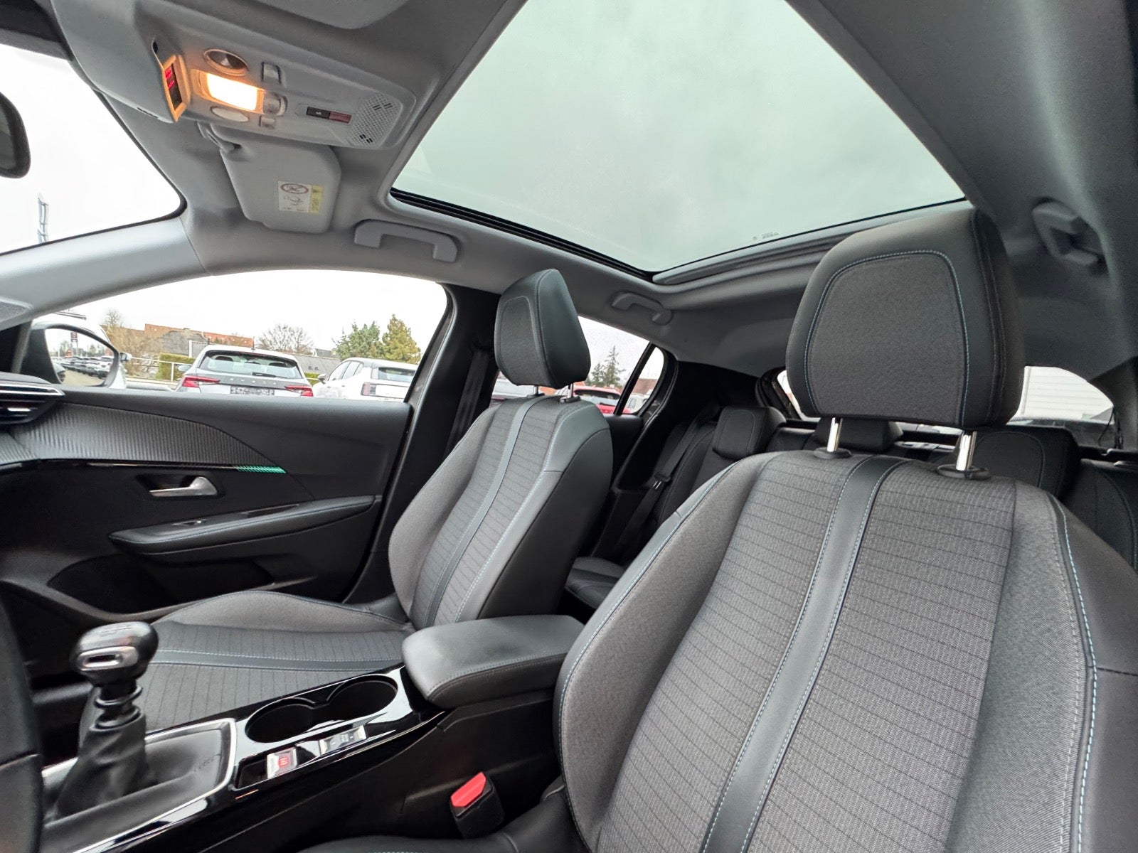 Billede af Peugeot 208 1,5 BlueHDi 100 Edition:210+