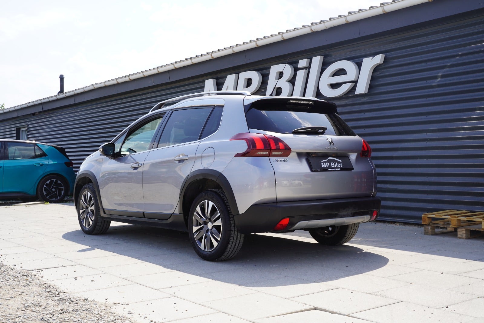 Billede af Peugeot 2008 1,6 BlueHDi 100 Allure Sky
