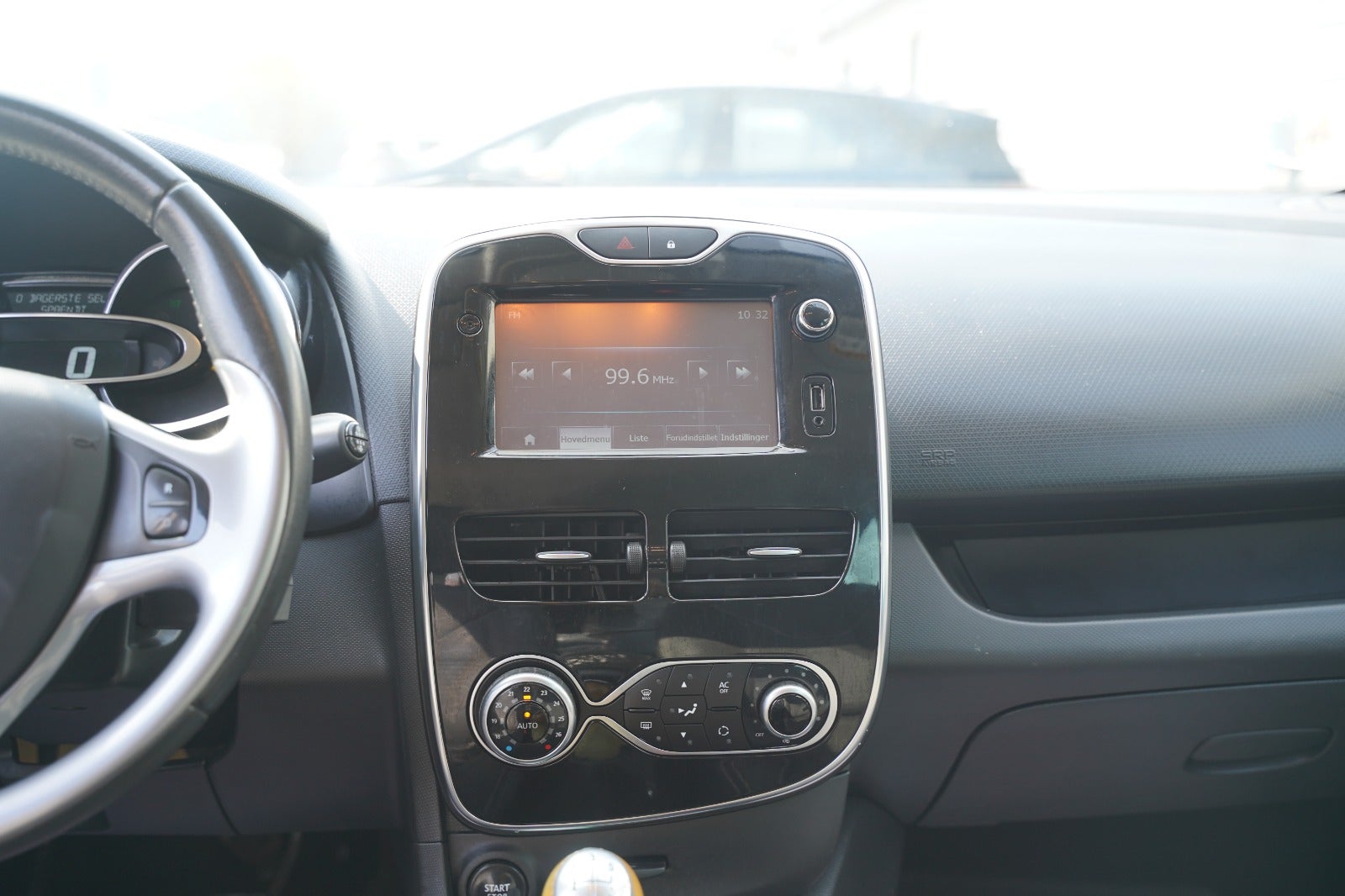 Billede af Renault Clio IV 0,9 TCe 90 Limited Sport Tourer