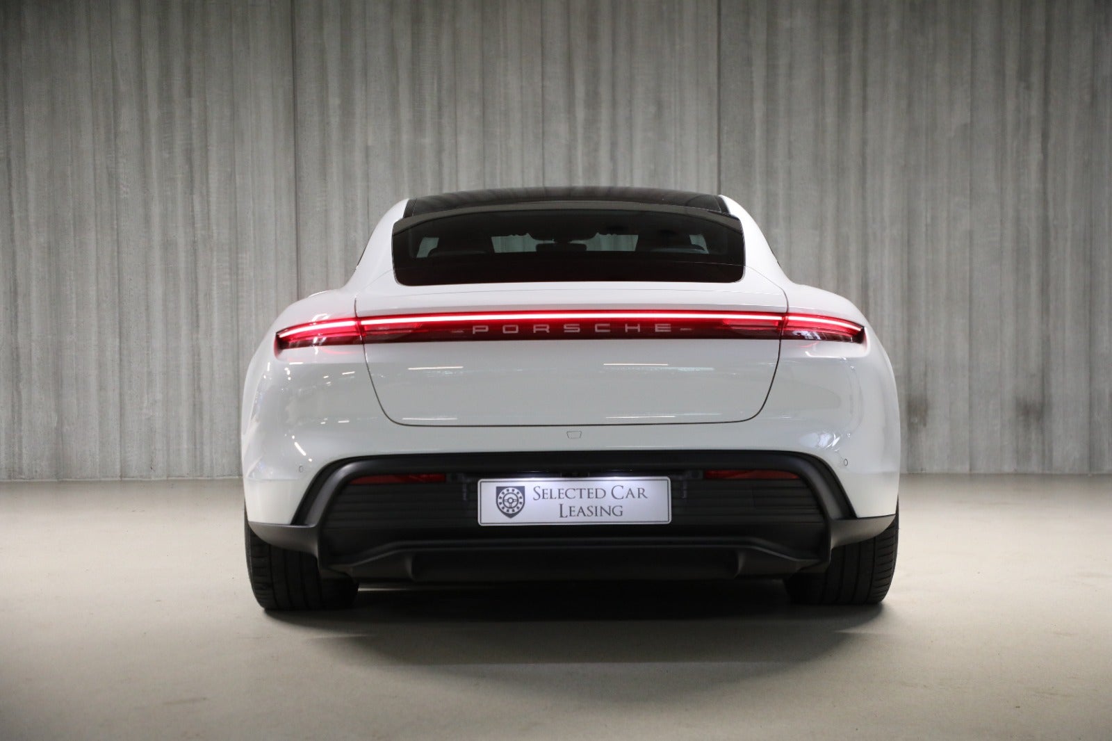 Porsche Taycan Performance+
