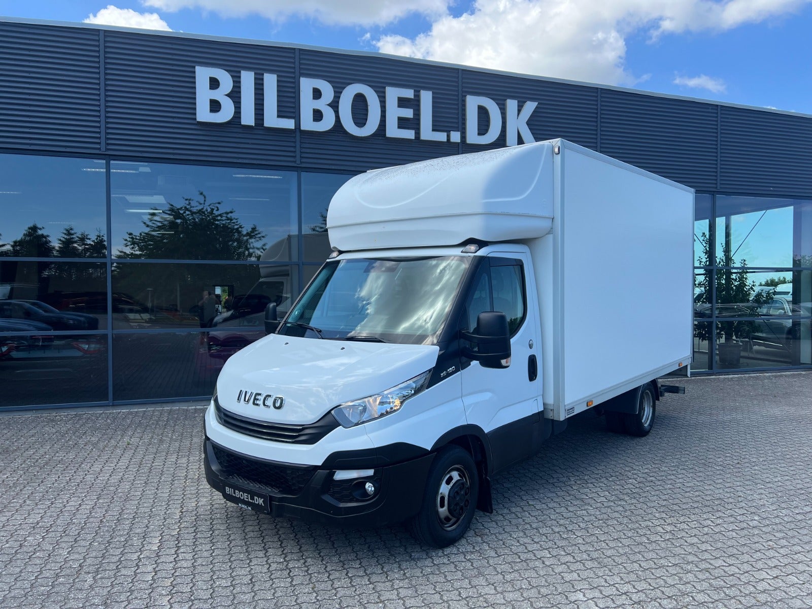 Iveco Daily 35C18 Alukasse m/lift AG8