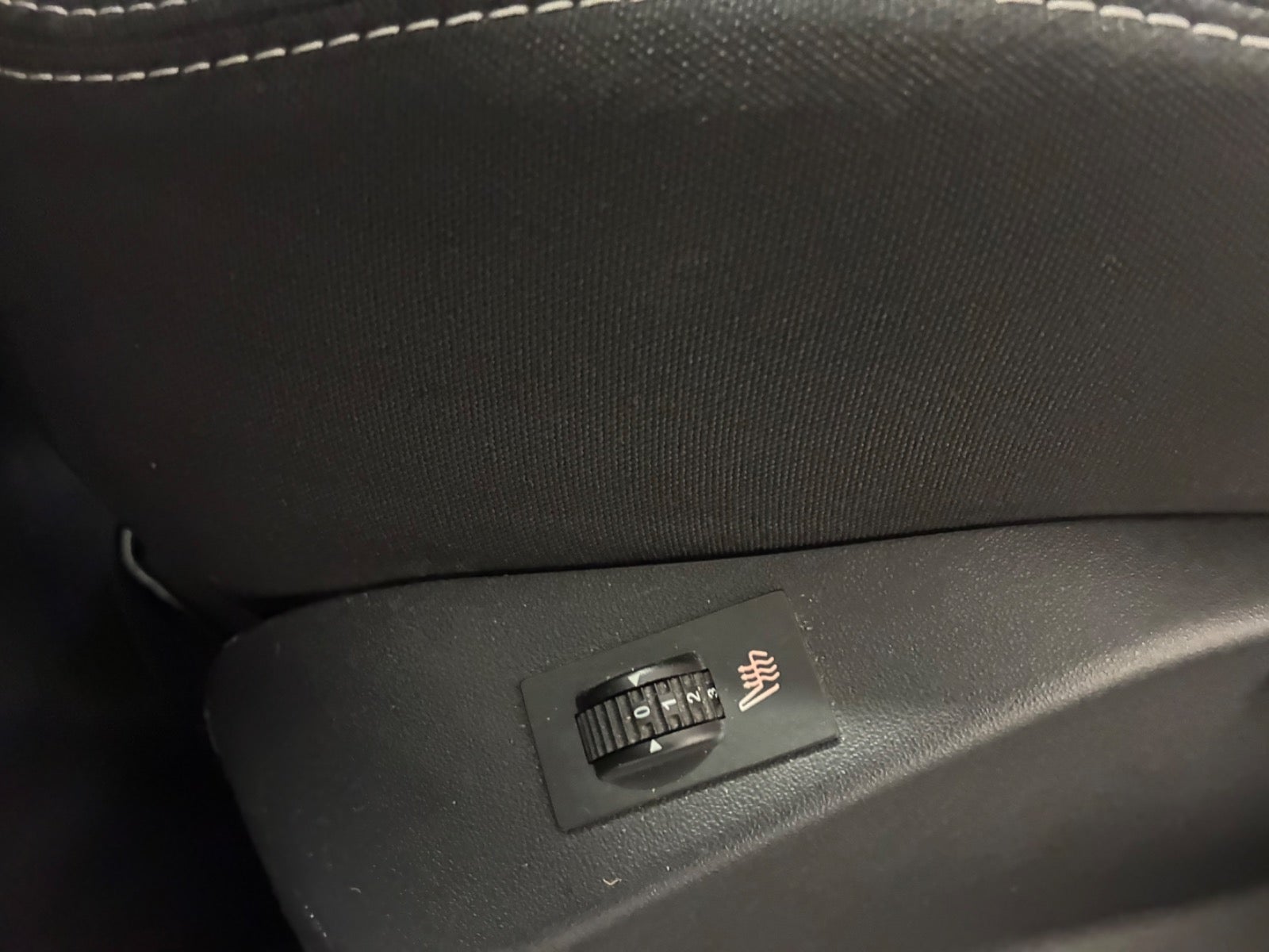 Billede af Peugeot 208 1,2 PureTech 82 Allure Sky