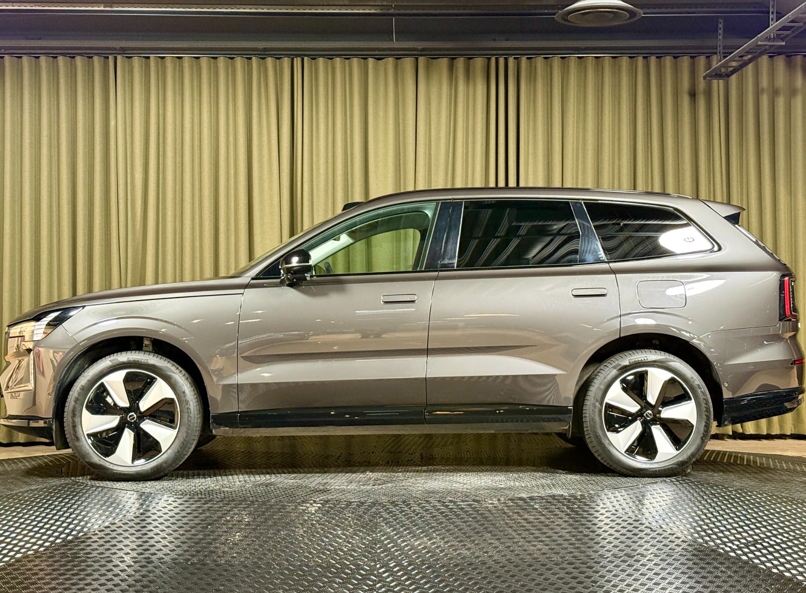 Billede af Volvo EX90  Twin Plus 7prs