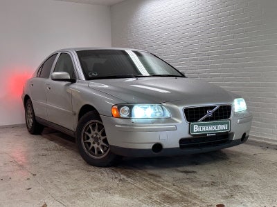Volvo S60 2,4 170 Summum 4d