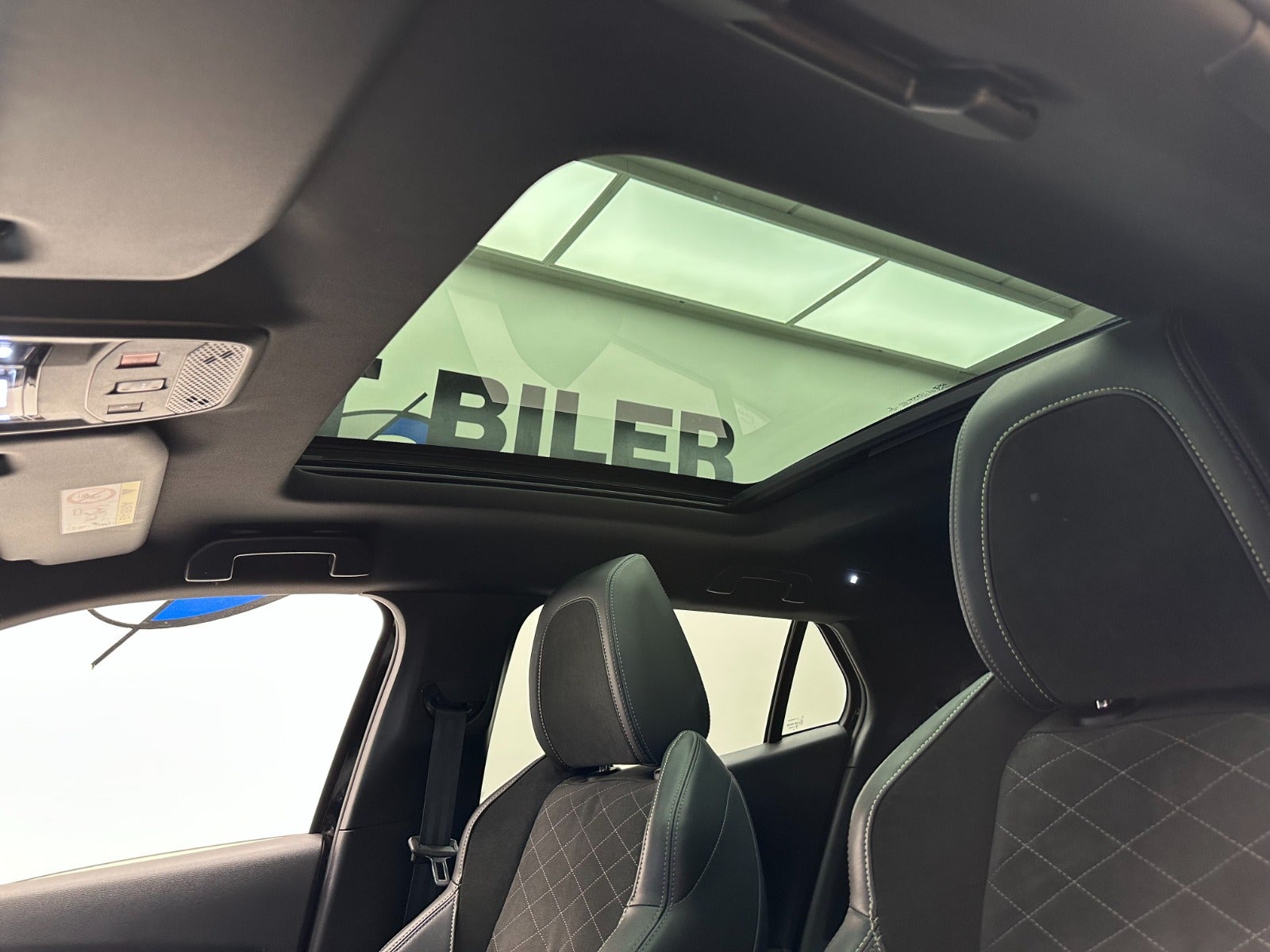 Billede af Peugeot e-2008 50 GT Pack