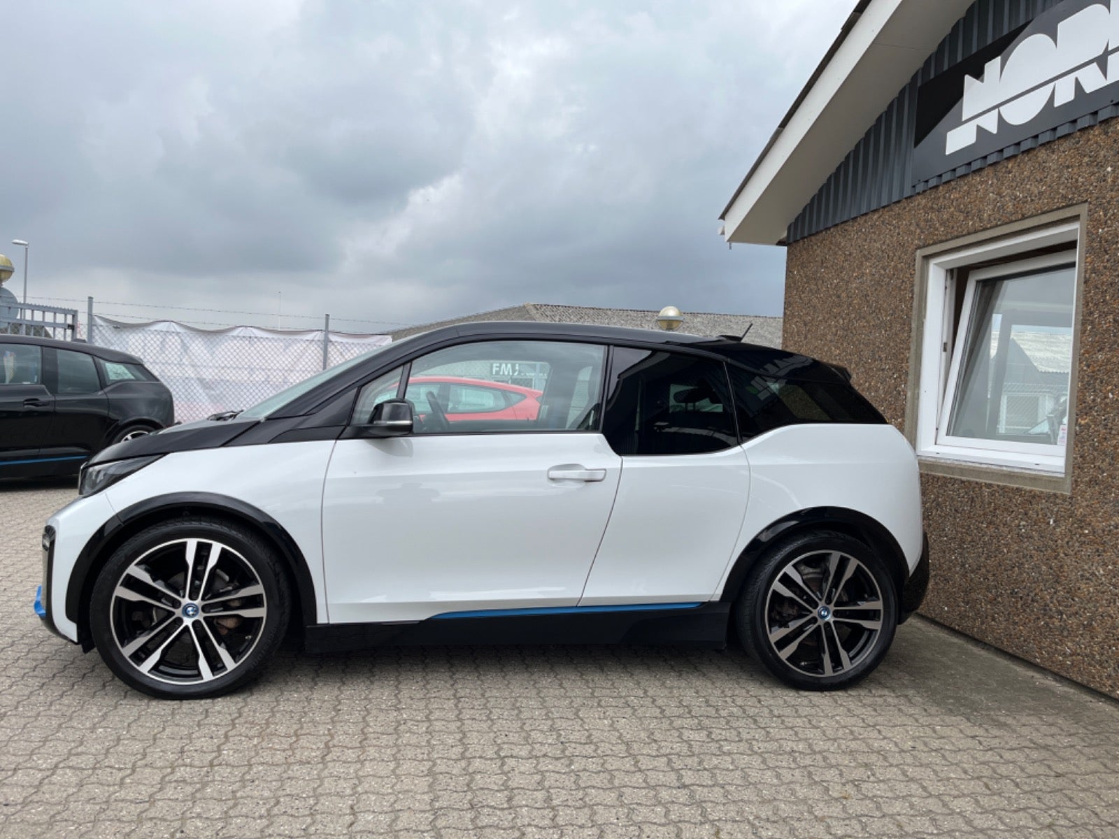 BMW i3s  Charged Plus 5d - 3