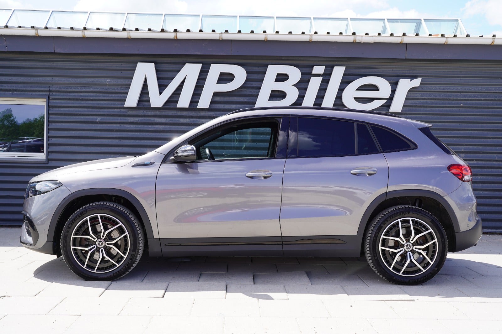 Billede af Mercedes EQA250  AMG Line