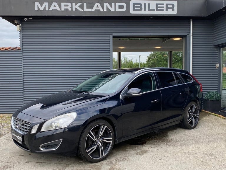 Volvo V60 D5 215 Summum aut.