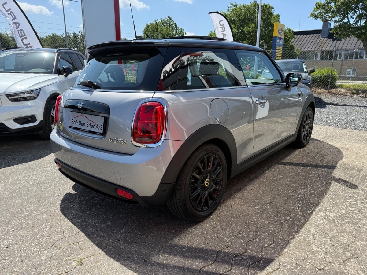 Billede af MINI Cooper SE Classic Trim