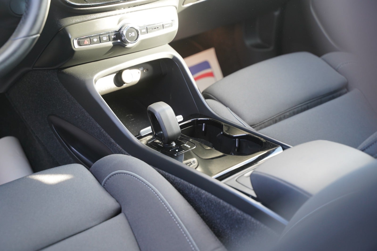 Billede af Volvo XC40  P6 ReCharge Core