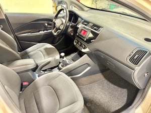 Kia Rio CVVT Intro Edition