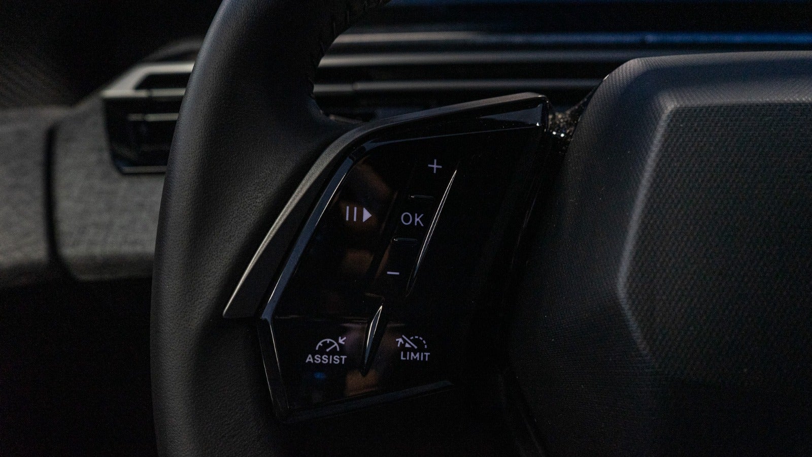 Billede af Peugeot e-5008 77 Allure 7prs