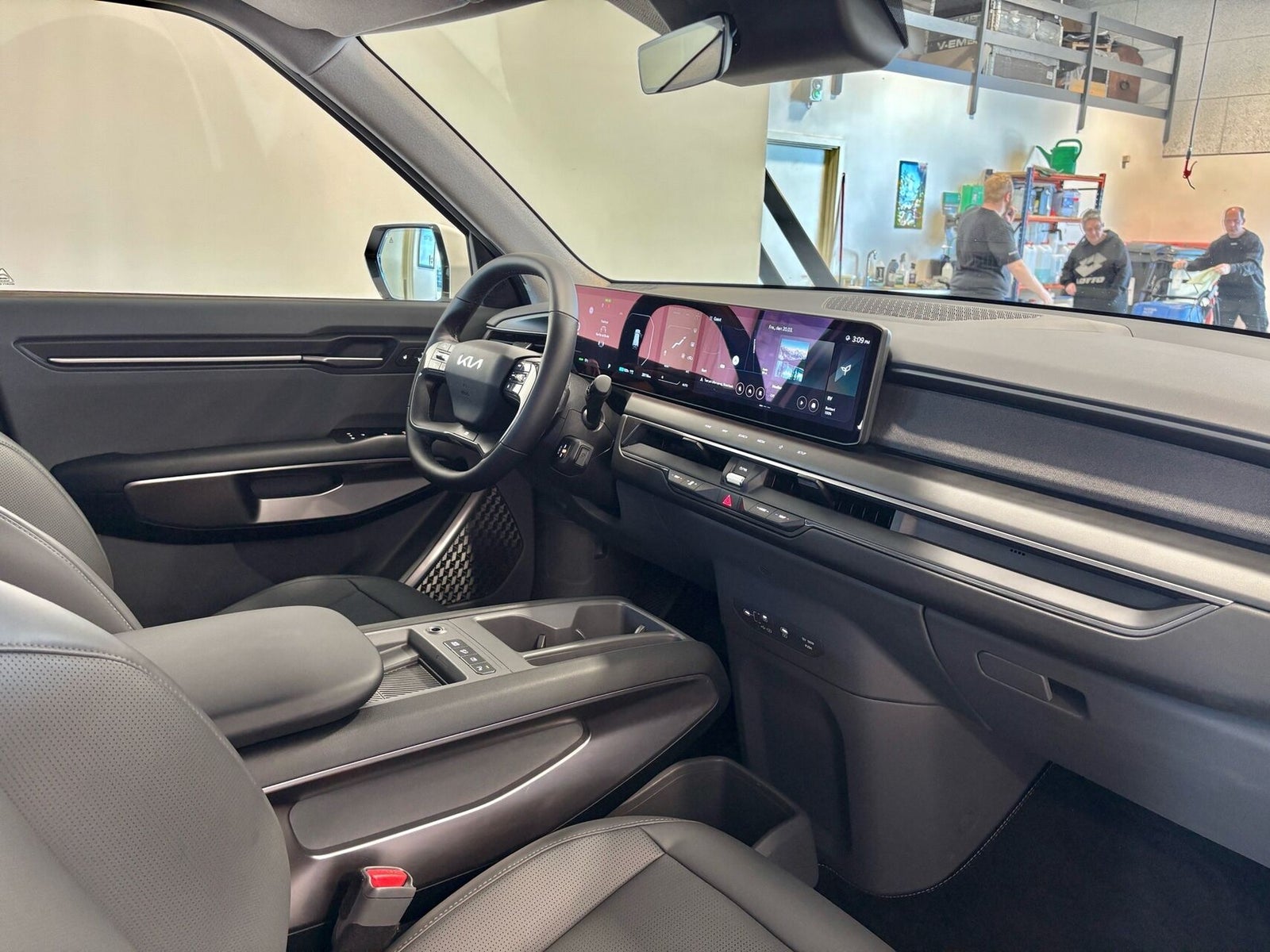 Kia EV9 Standard Range Upgrade RWD 7prs