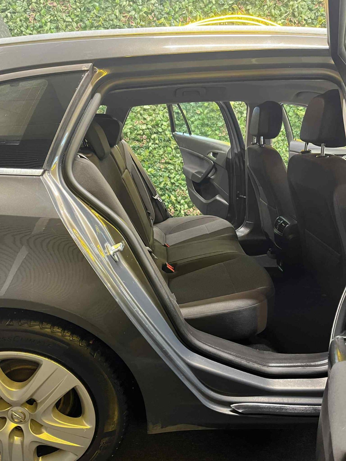 Billede af Opel Insignia 1,4 T 140 Edition Sports Tourer eco