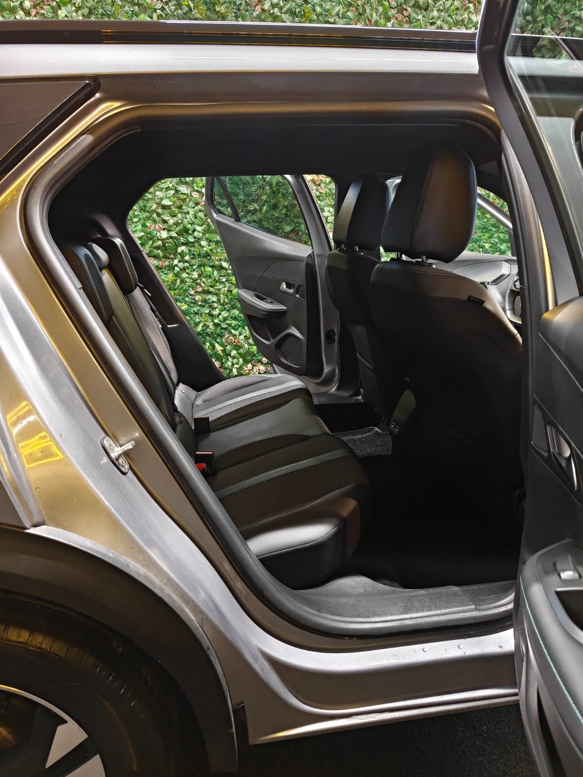 Billede af Peugeot e-2008 50 Allure