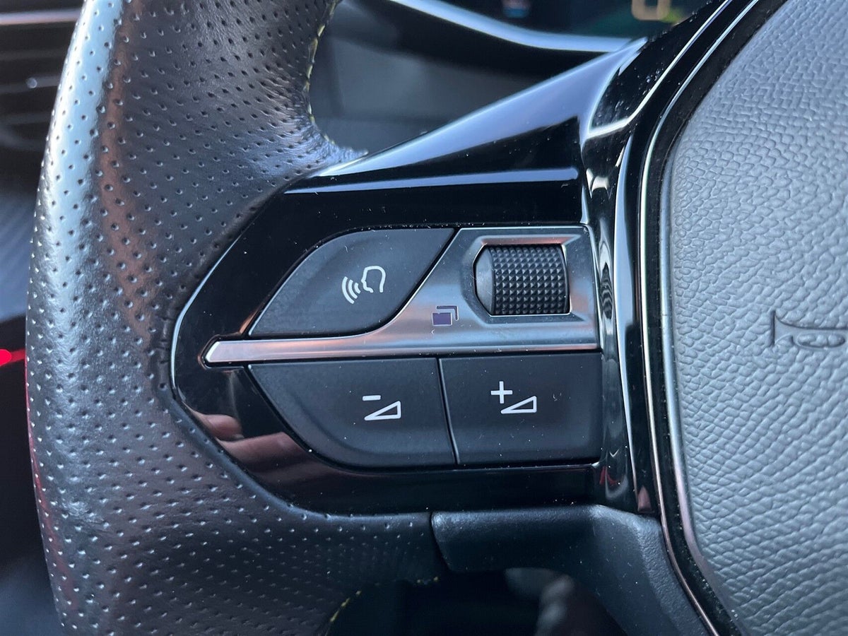 Peugeot e-2008 GT Sky billede 17