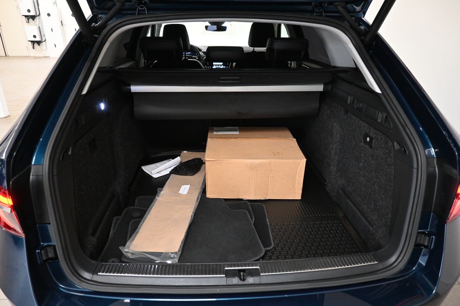 Skoda Superb TSi 150 Business Executive Combi DSG