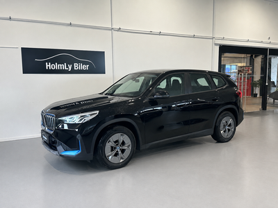 BMW  iX1 xDrive30