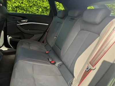 Audi Q8 e-tron S-line quattro billede 3