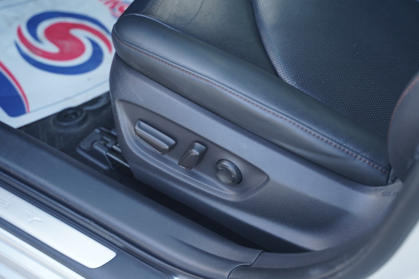 Billede af Toyota Camry 2,5 Hybrid H3 Executive CVT