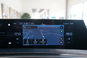 Peugeot e-3008