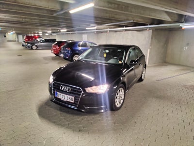 Audi A3 1,6 TDi 110 Ambiente 3d