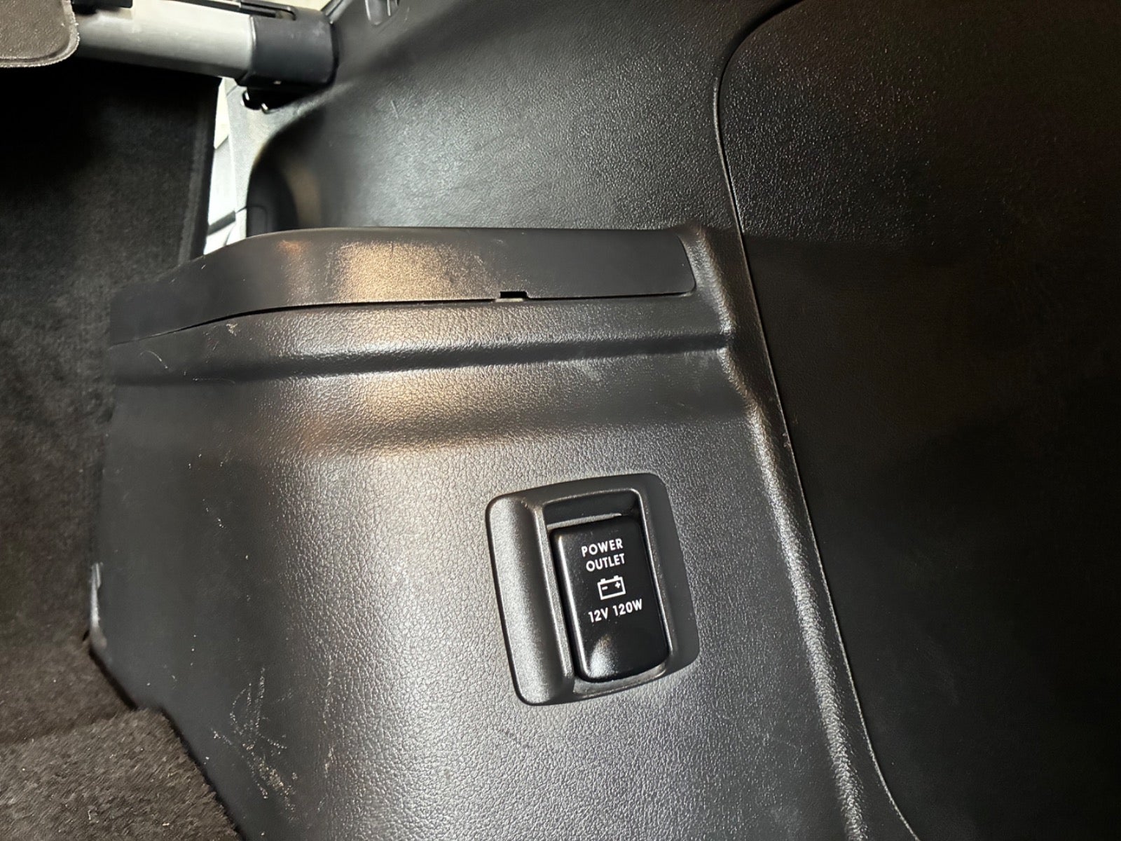 Billede af Mitsubishi Outlander 2,4 PHEV Invite+ CVT 4WD