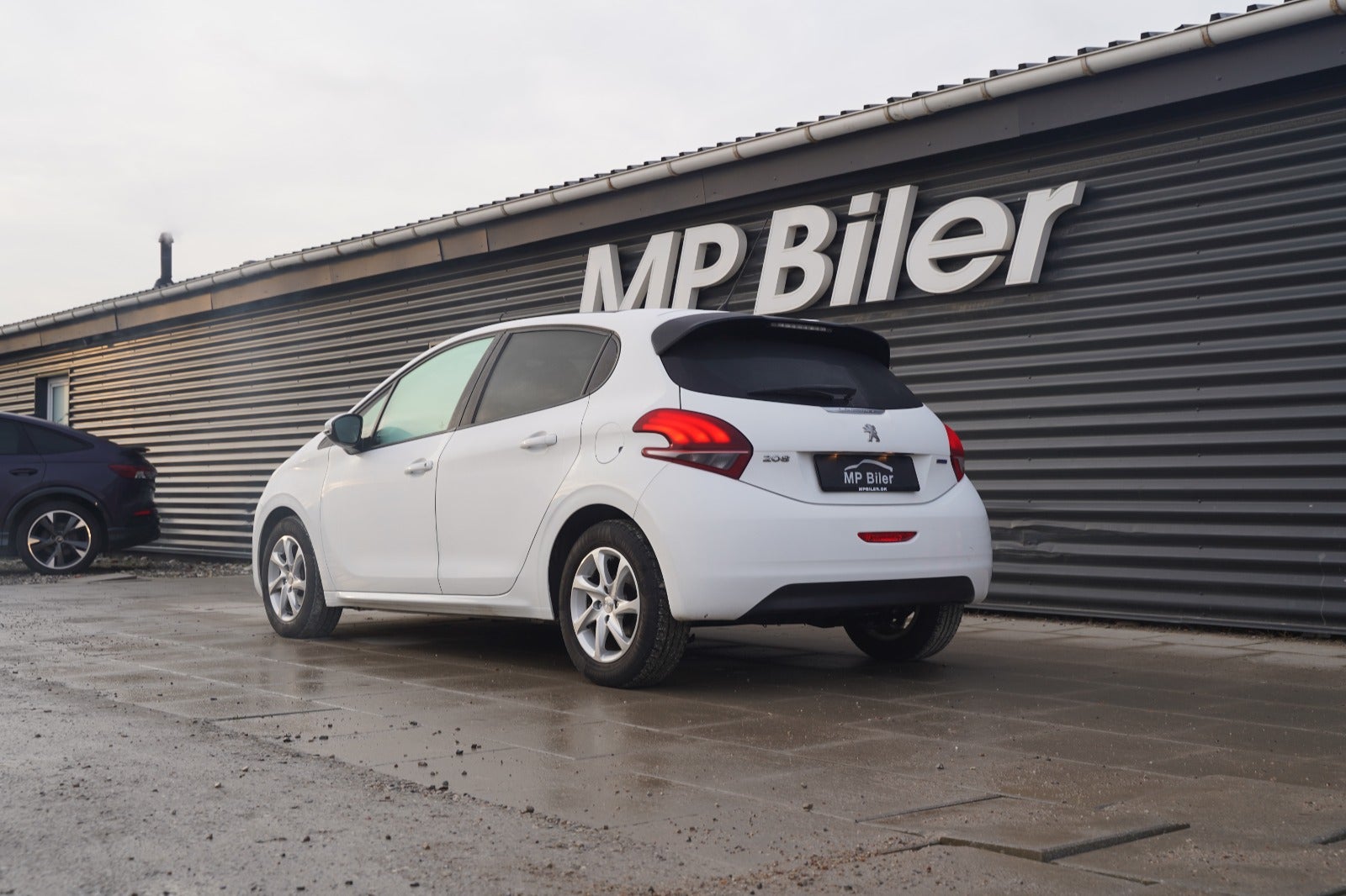 Billede af Peugeot 208 1,6 BlueHDi 100 Envy Sky