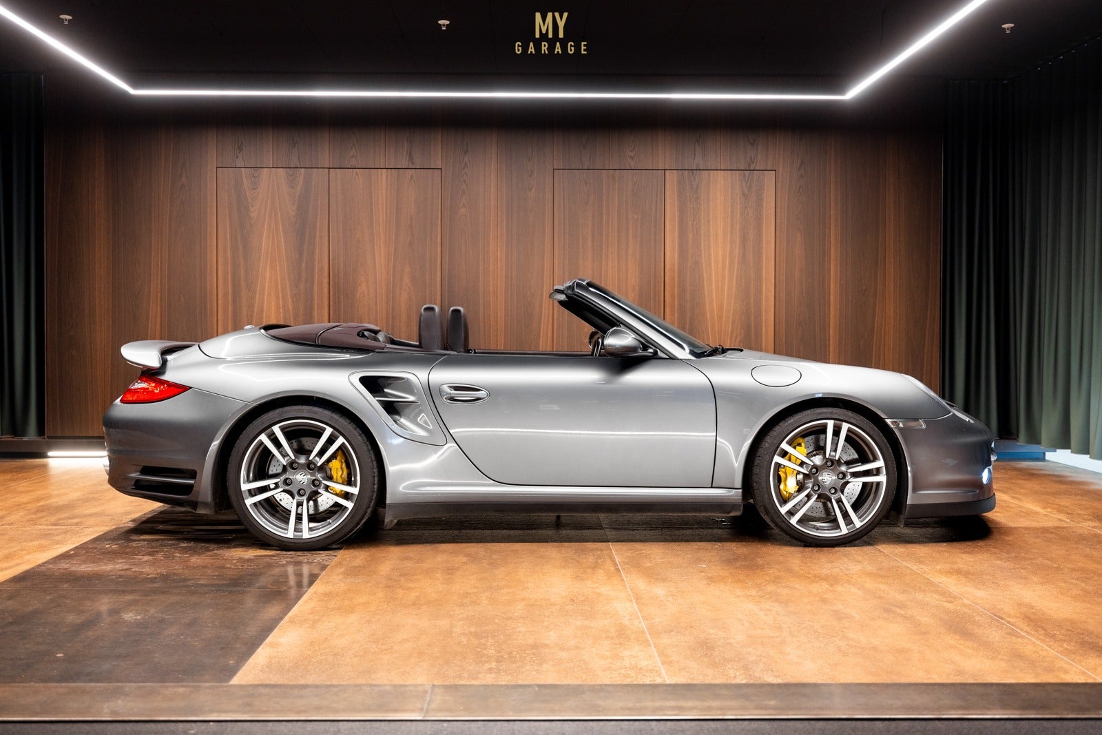 Porsche 911 Turbo S - Cabriolet PDK
