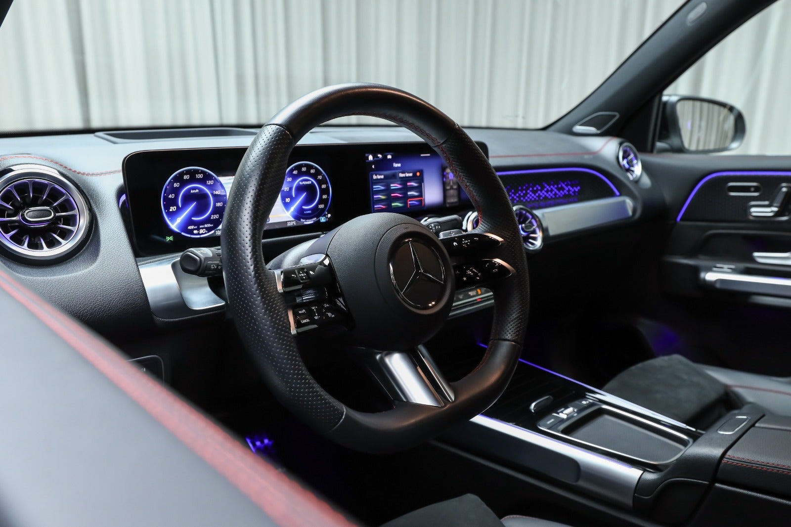 Mercedes-Benz EQB 250+